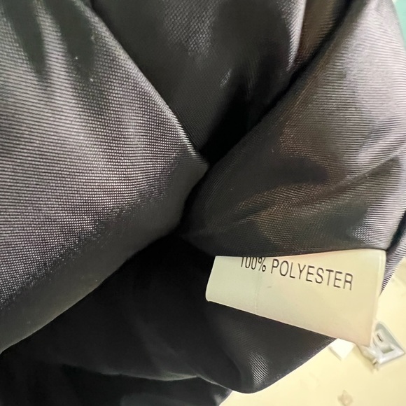 Vest - Picture 4 of 4